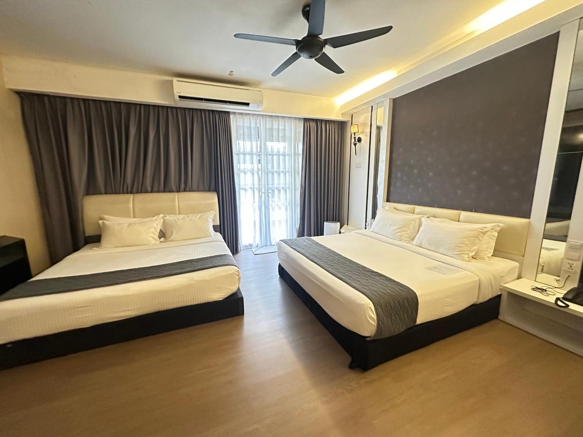 The Sterling Boutique Hotel Melaka Bagian luar foto