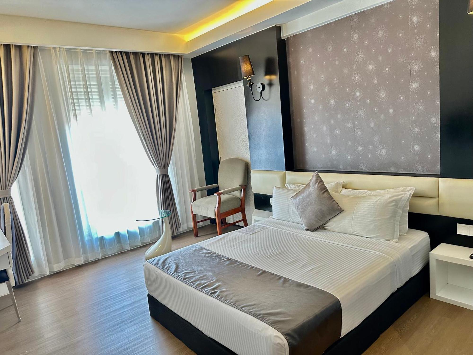 The Sterling Boutique Hotel Melaka Bagian luar foto