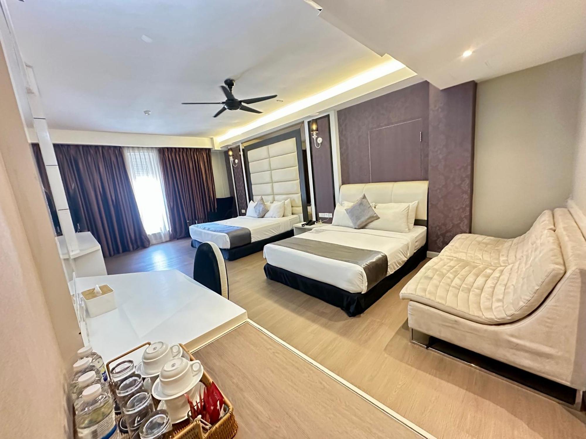 The Sterling Boutique Hotel Melaka Bagian luar foto