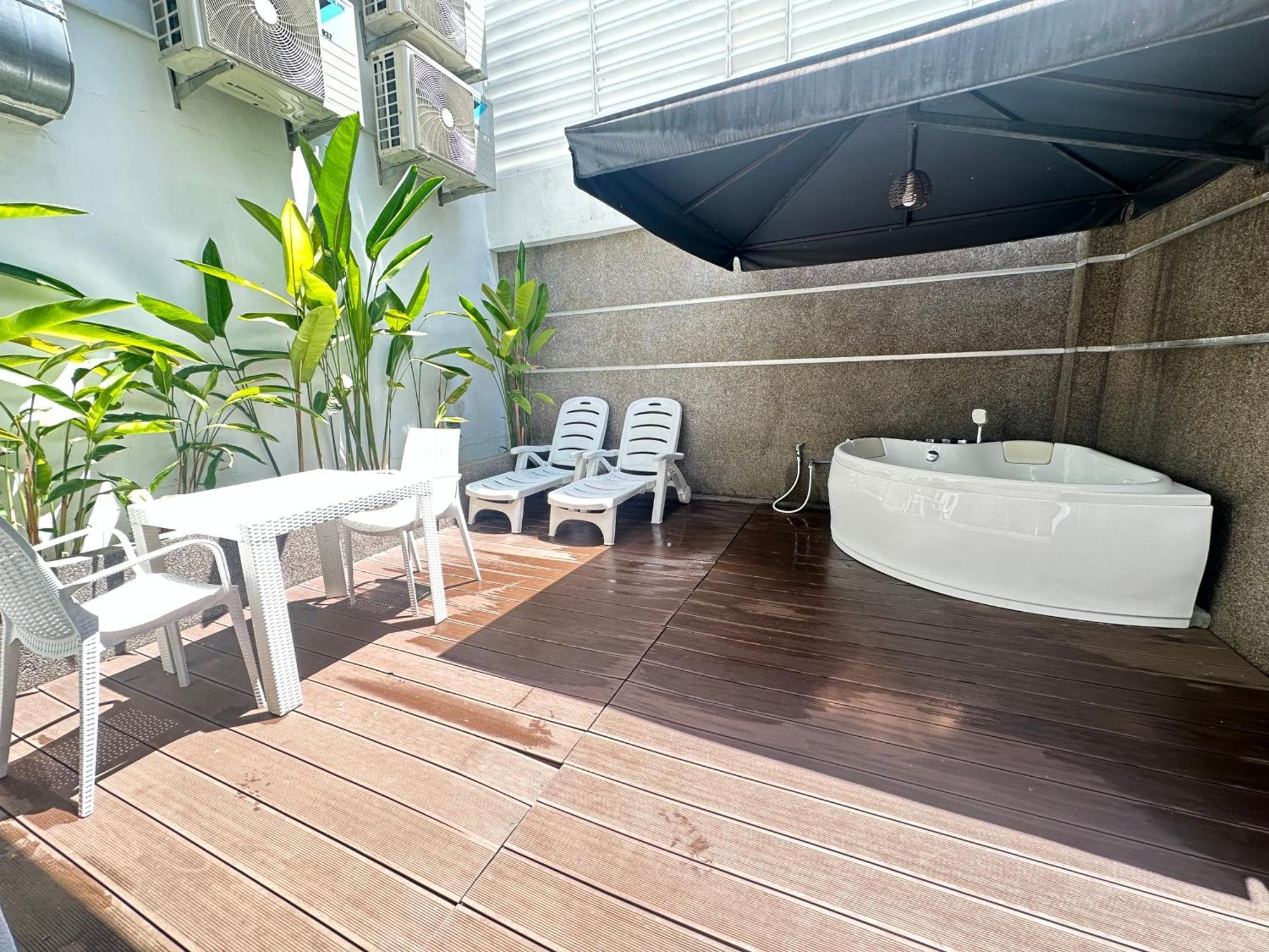 The Sterling Boutique Hotel Melaka Bagian luar foto