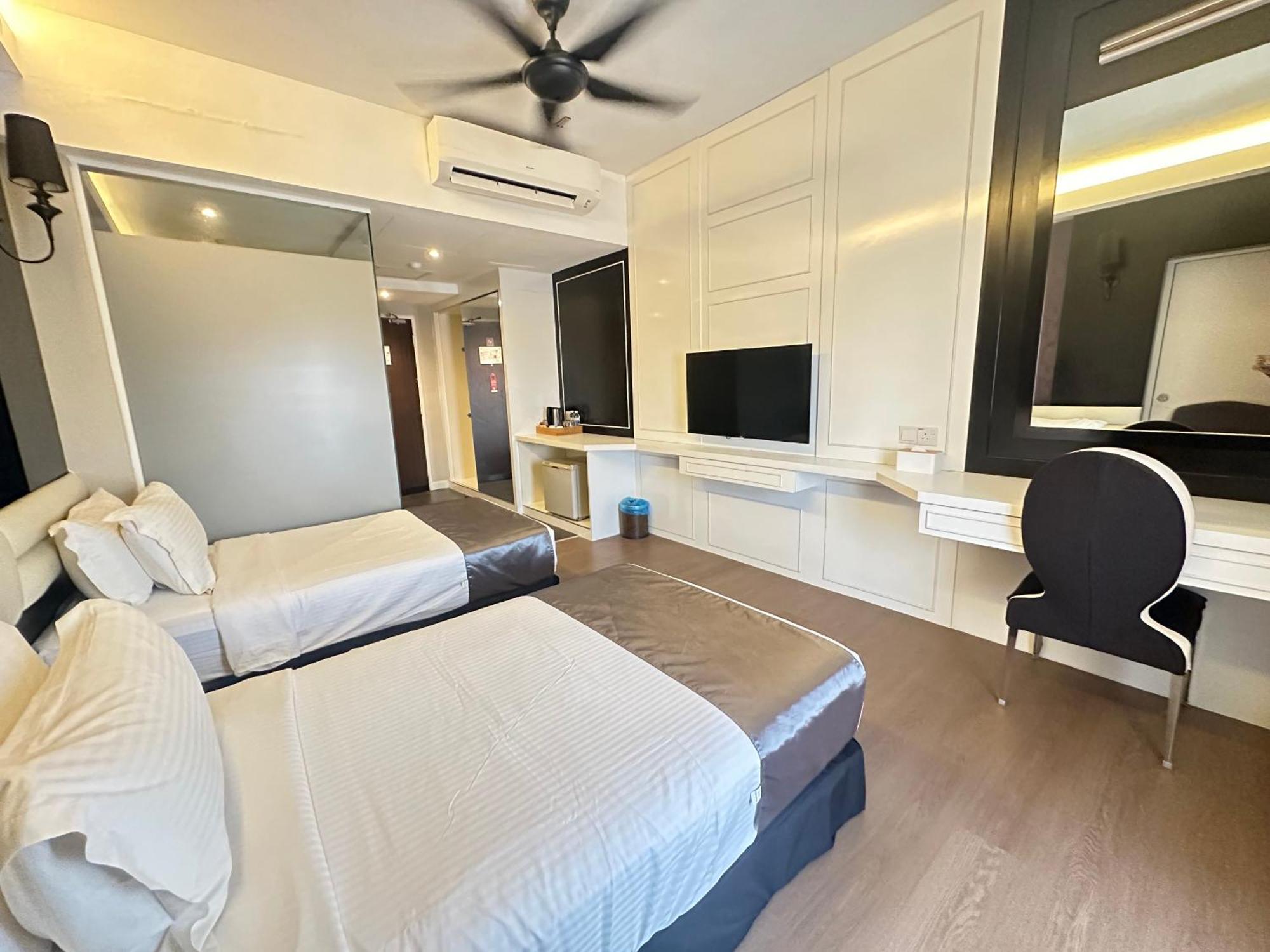 The Sterling Boutique Hotel Melaka Bagian luar foto