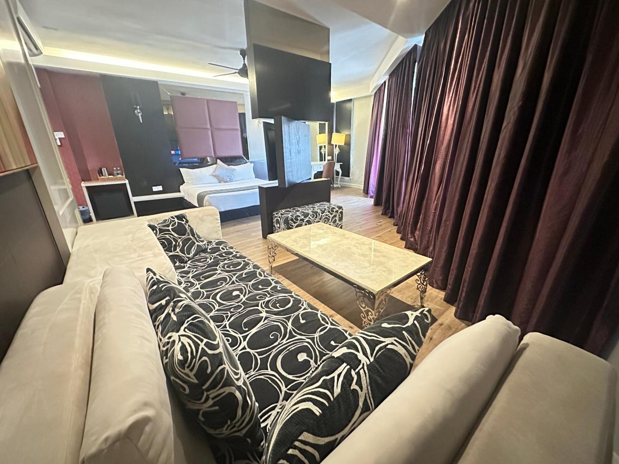 The Sterling Boutique Hotel Melaka Bagian luar foto