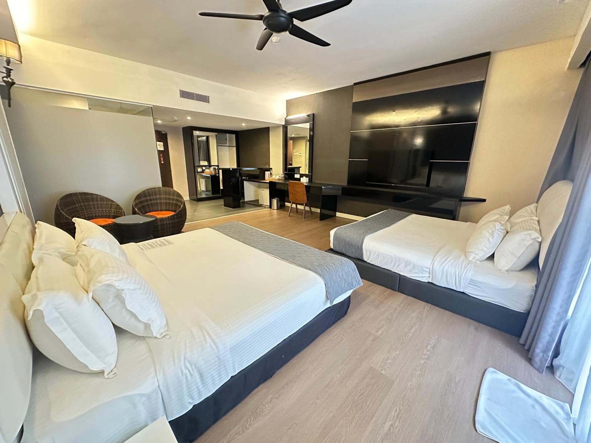 The Sterling Boutique Hotel Melaka Bagian luar foto